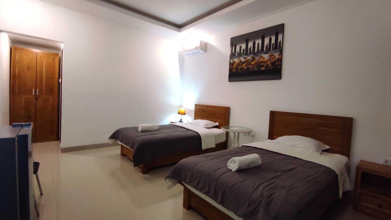 Manu Guest House 2 Canggu Exterior foto